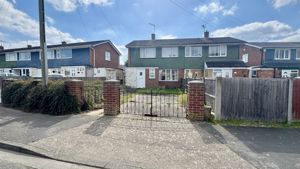 Photo 1- click for photo gallery